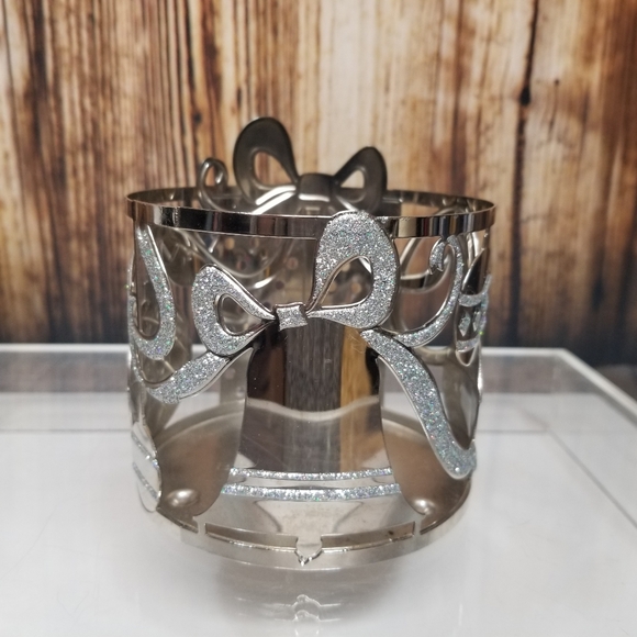 Bath & Body Works Christmas Set of 2 Silver Candle & Soap Holder Holiday Set - Picture 5 of 16